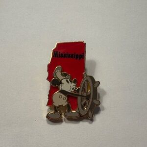 Disney Pin Steamboat Willie Mississippi 2002 Magnolia State